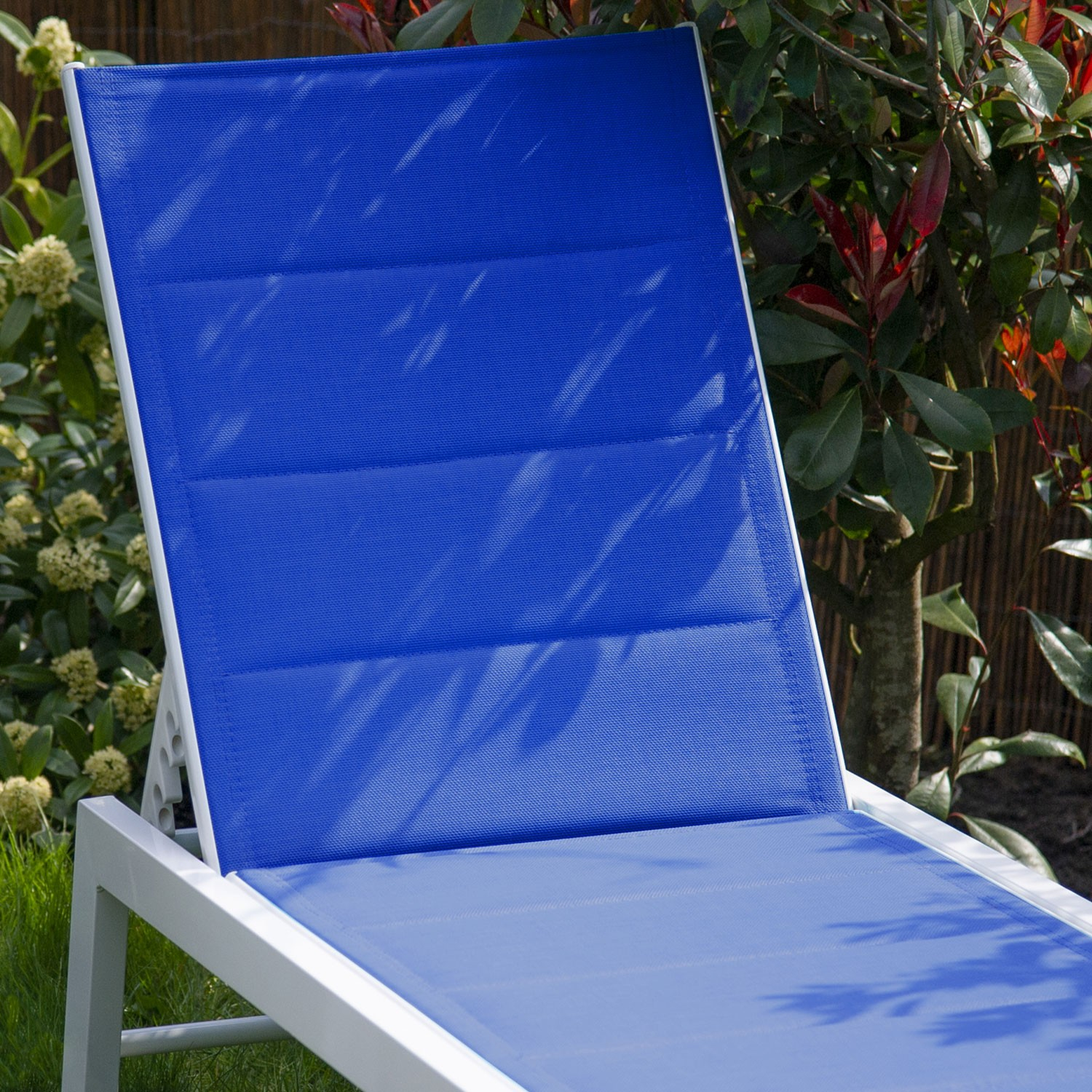 Bain de soleil BARBADOS en textilène bleu - aluminium blanc